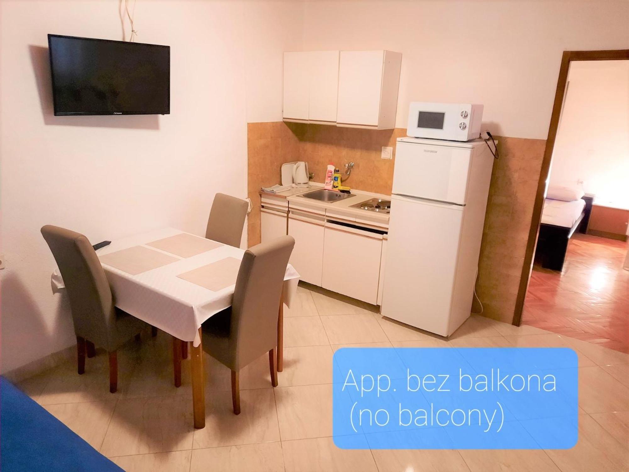 Apartmani R&B Radalj Макарска Экстерьер фото