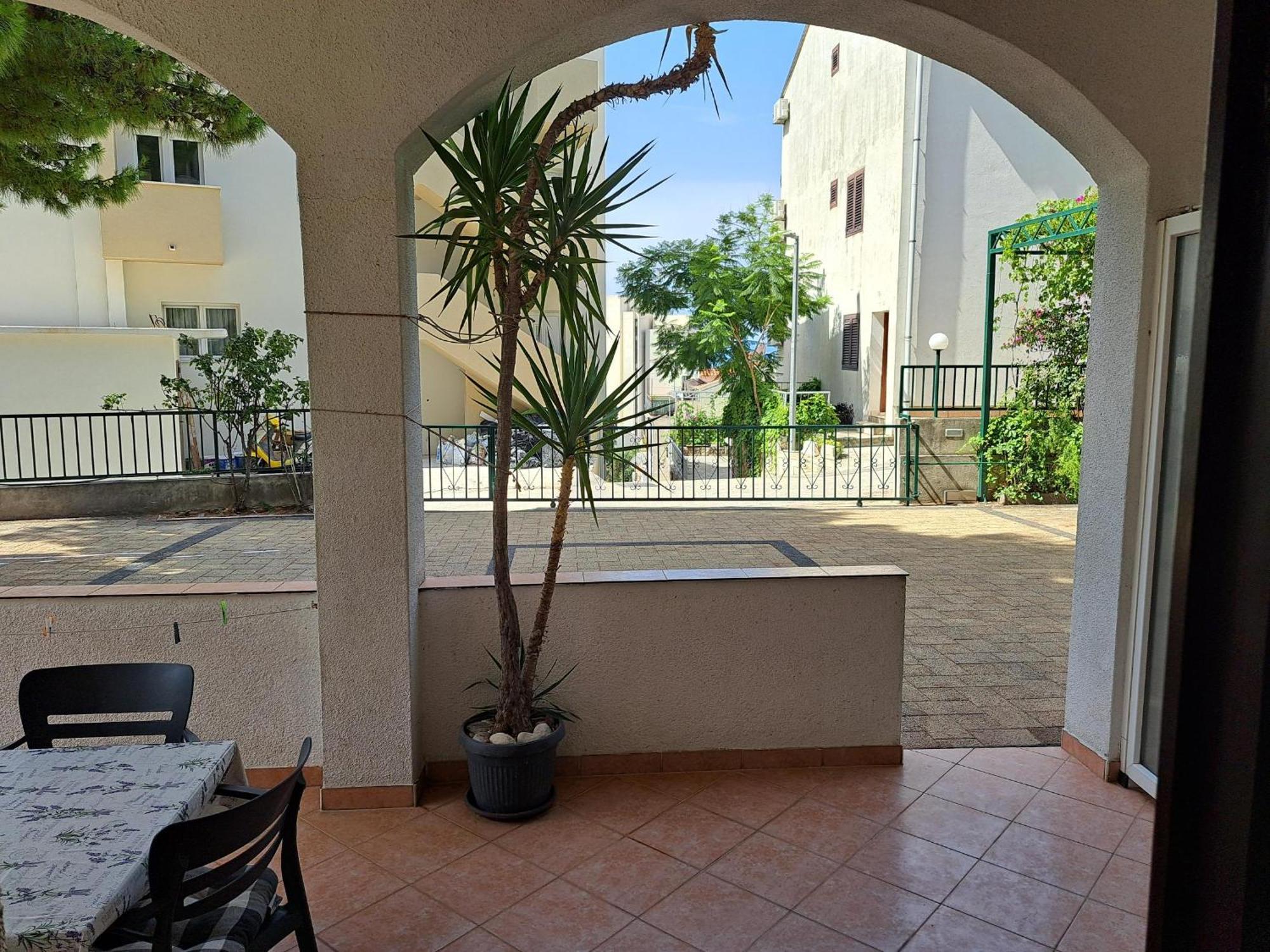 Apartmani R&B Radalj Макарска Экстерьер фото