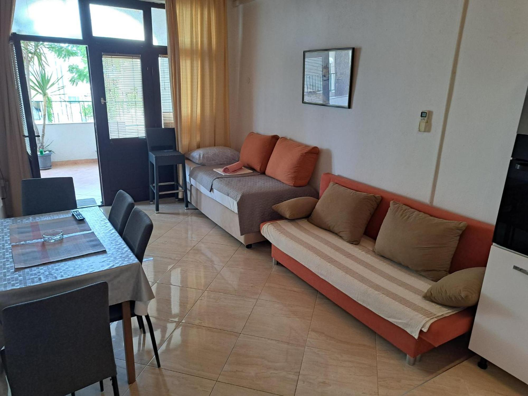 Apartmani R&B Radalj Макарска Номер фото