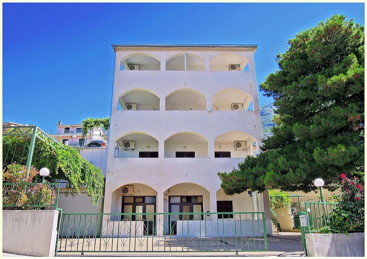 Apartmani R&B Radalj Макарска Экстерьер фото