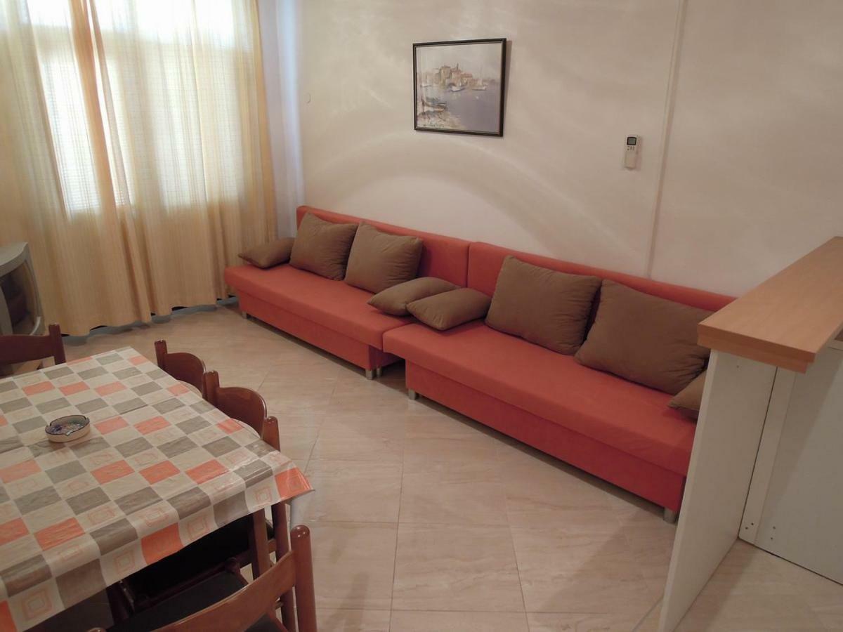 Apartmani R&B Radalj Макарска Экстерьер фото