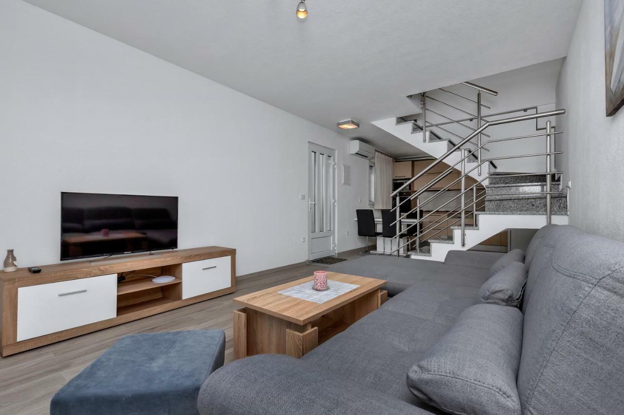 Apartmani R&B Radalj Макарска Экстерьер фото