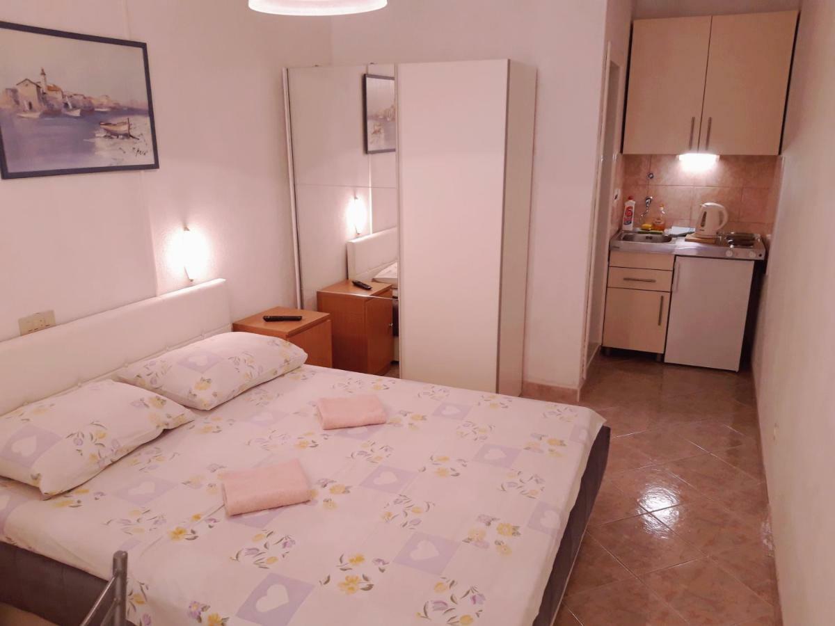 Apartmani R&B Radalj Макарска Экстерьер фото
