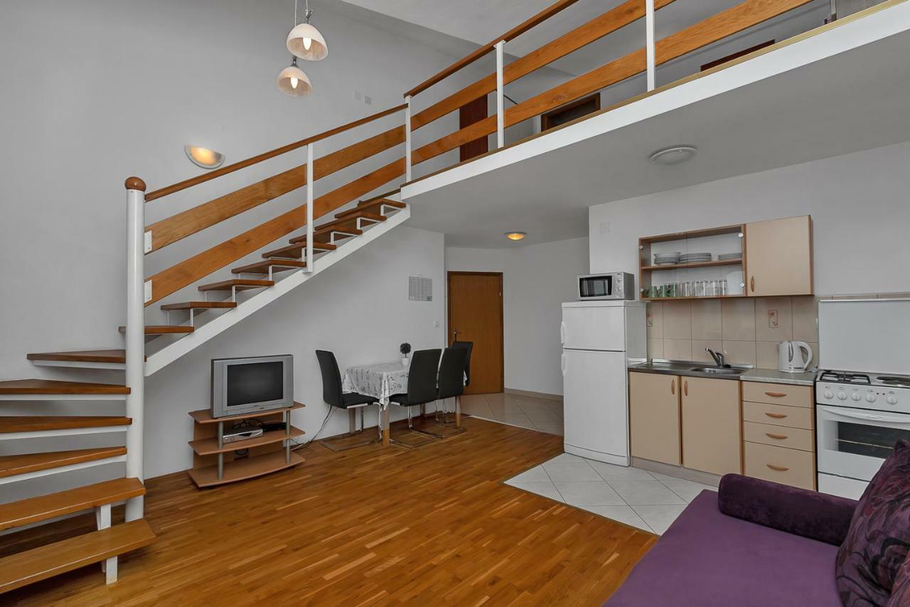 Apartmani R&B Radalj Макарска Экстерьер фото